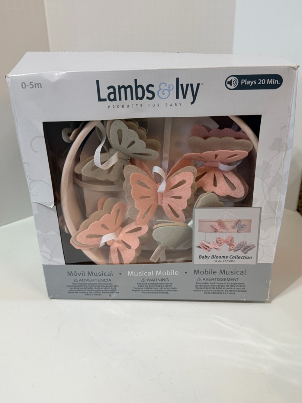 Lambs & Ivy Baby Blooms Musical Mobile - Pink & Cream Butterflies